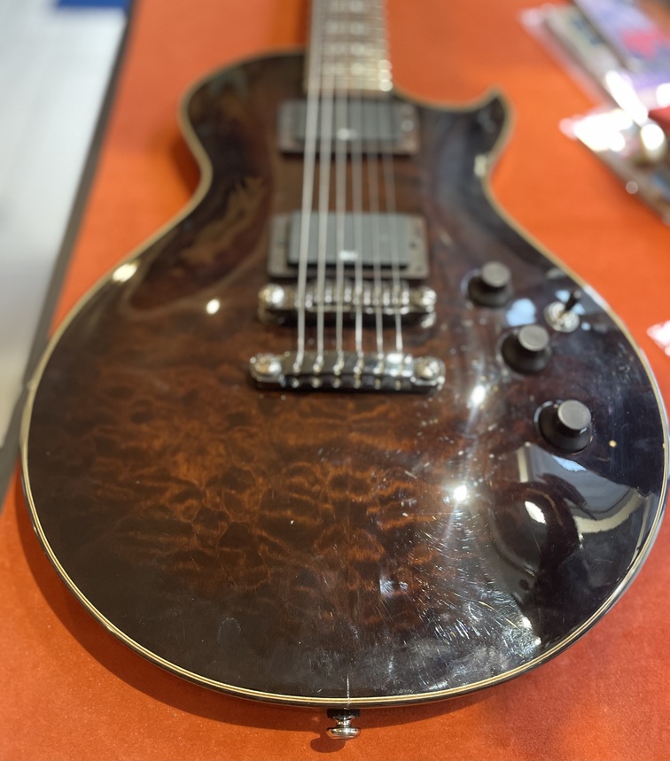 Ibanez ART500 (1) Ibanez ART500 • Usata • Anno 2008 - immagine 2